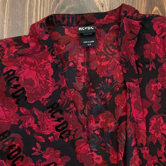 TORRID AC/DC Black & Red Floral Chiffon Hi-Lo Kimono Plus Size Concert - Picture 9 of 9